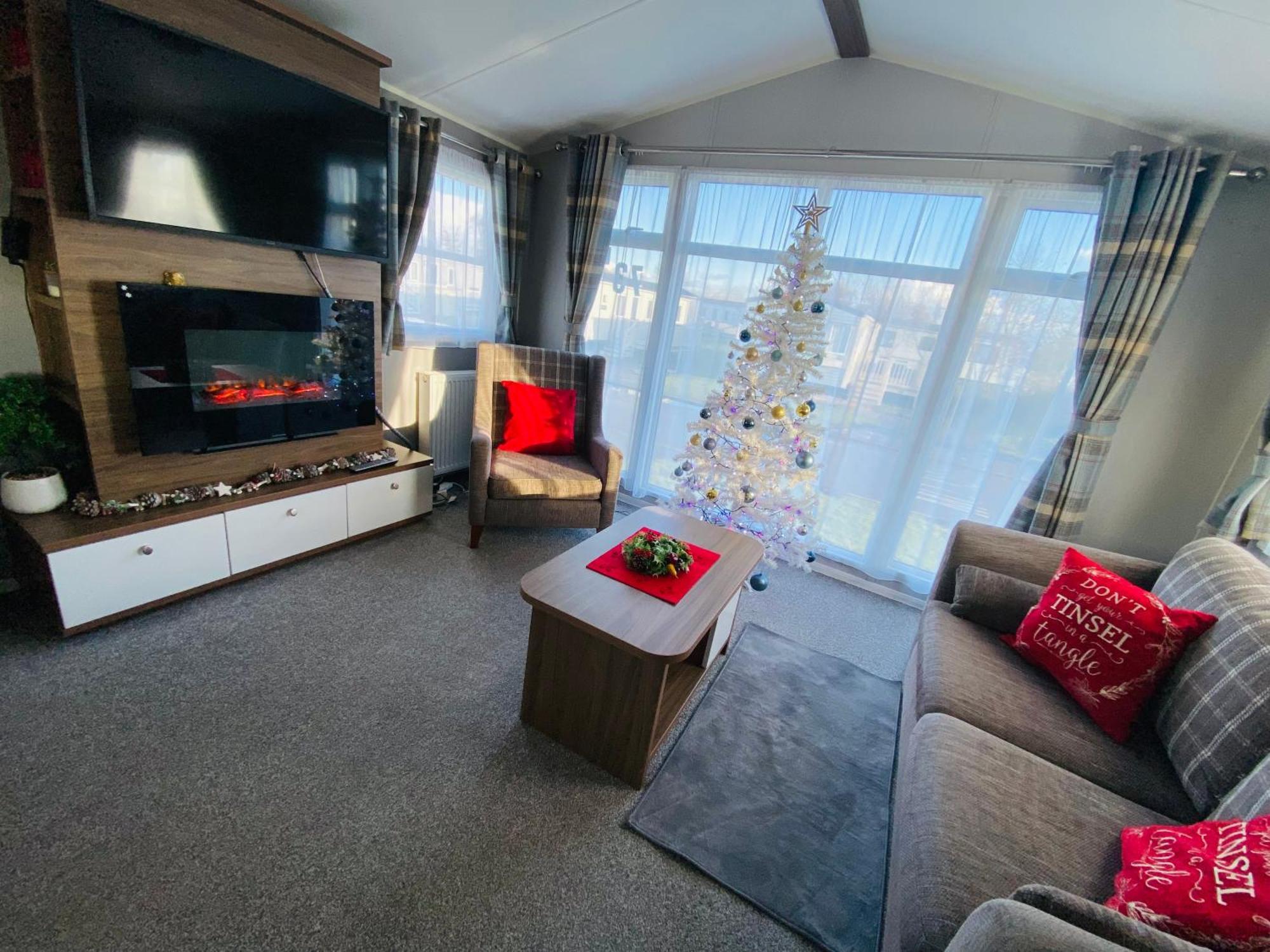 Rj Luxury Caravan Hire With Hot Tub Tattershall Exterior foto